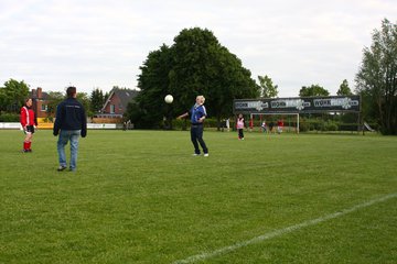 Bild 214 - Heiligenstedten am 30.5.12